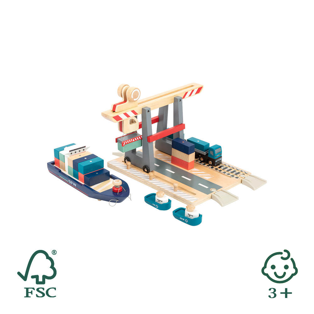 Container terminal with accessories